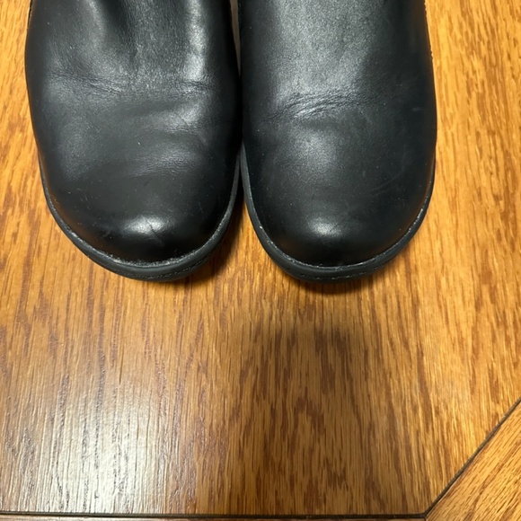 *CLARKS* Black Round Tow Shoes Size 9 - Picture 3 of 8